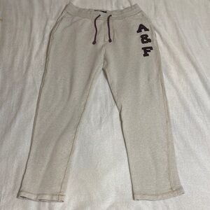 Abercrombie & Fitch Cream Sweatpants Relaxed Fit